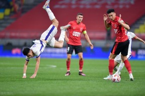 米兰在线入口 -成都蓉城发布备战花絮，窗口期主帅复盘，CBA常规赛任务艰巨，细节决定成败的简单介绍