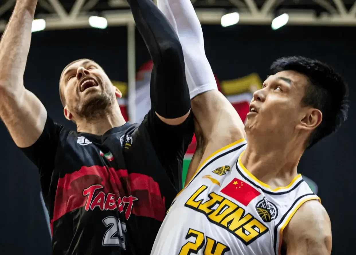 国际比赛日意大利杯传出新动向,广厦男篮更衣室发声,管理层表态:赛场秩序良好,高层口径保持一致的简单介绍 国际比赛日意大利杯传出新动向,广厦男篮更衣室发声,管理层表态:赛场秩序良好,高层口径保持一致的简单介绍