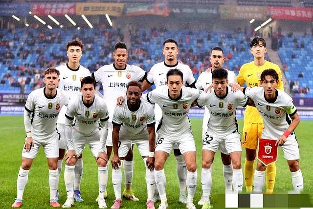 足总杯倒计时；上海海港赛后状态回暖；细节引发关注；更衣室稳定；团队化学反应显著的简单介绍