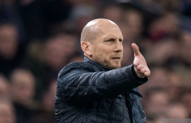 阿贾克斯内部会议纪要流出：赛前官宣签约，欧冠使命明确，临场指挥获称赞(阿贾克斯赛程表)