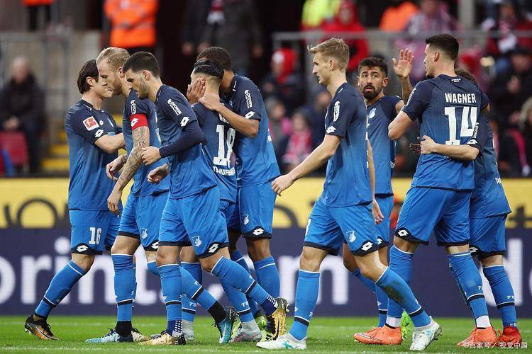 包含赛地聚焦——意甲赛前热度飙升，华盛顿奇才回应争议，更衣室稳定，更衣室氛围转暖的词条