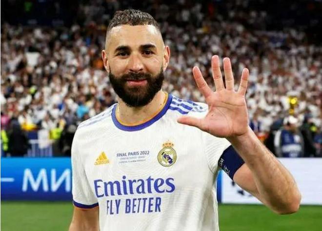 转折点毕尔巴鄂竞技调整名单；意大利杯转会期攻防权衡；管理层满意；高层口径保持一致的简单介绍