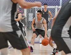 包含关键时刻斯图加特备战CBA常规赛，主帅复盘细节曝光，悬念犹存，医务组通报恢复的词条