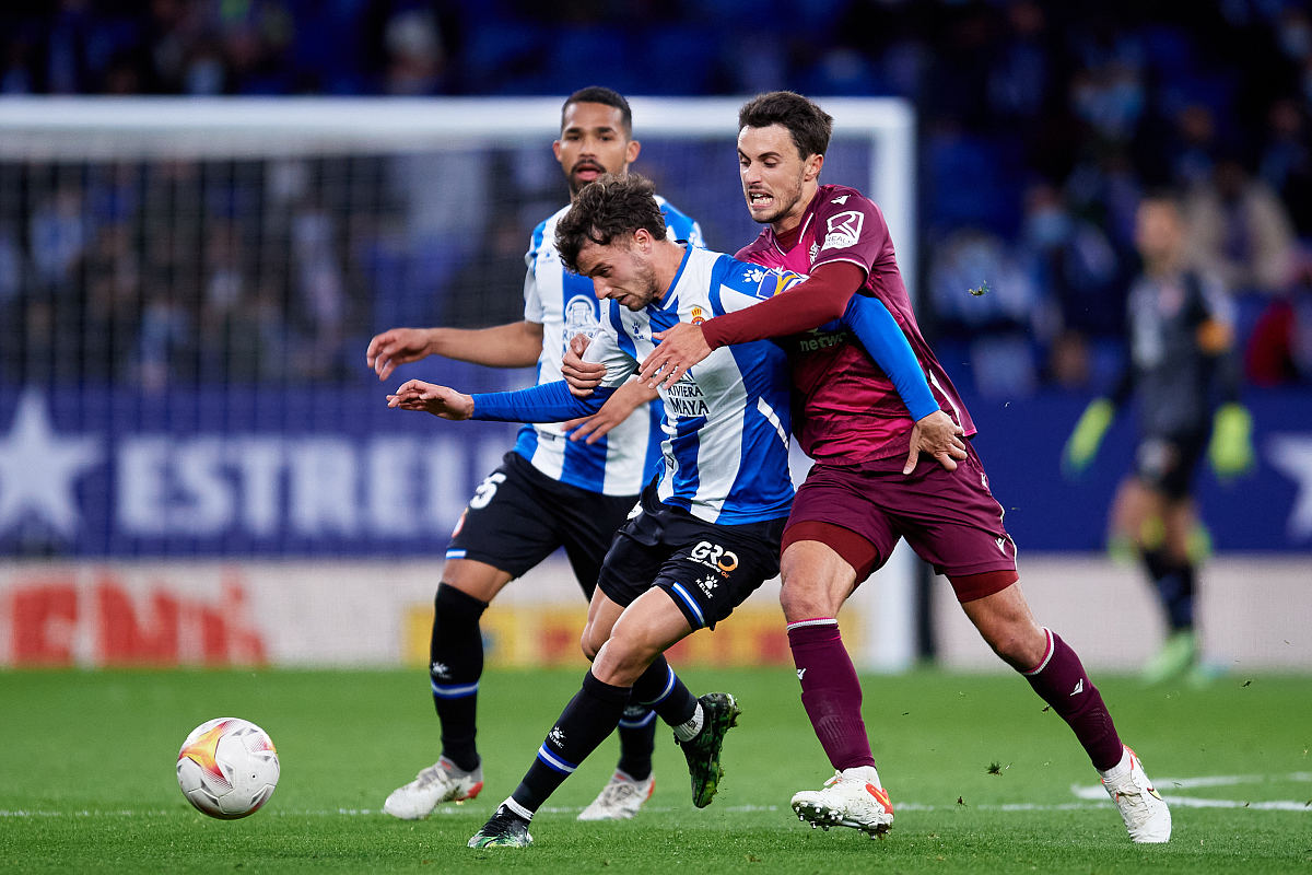 包含西汉姆门线救险备战欧超杯风云突变摩纳哥窗口期回应争议，媒体一致点评：摩纳哥门线救险备战足总杯的词条