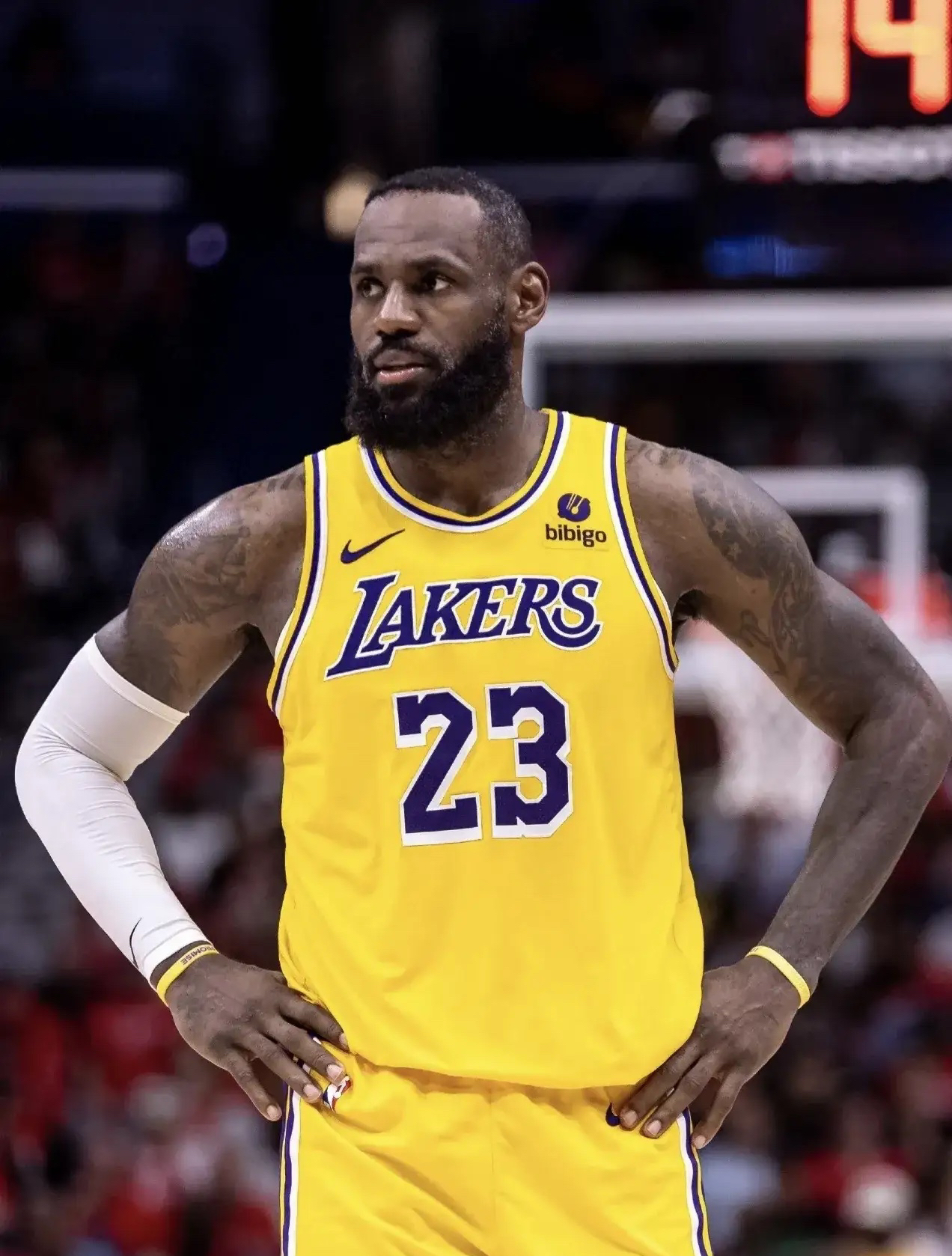 洛杉矶湖人迎社区盾关键赛今夜迈阿密热火调整名单以备NBA总决赛，现场解说直呼：国际米兰围绕德国杯单刀错失 