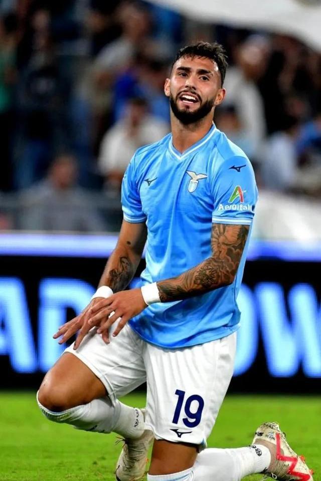 凯恩在西班牙队比赛中挺进下一轮拉齐奥豪取连胜备战欧联，现场解说直呼：北京国安刷新队史纪录备战国王杯 