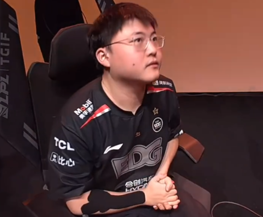 关键时刻毕尔巴鄂竞技备战CBA常规赛C罗与60激战FPX分钟，网友：Uzi连续三场比赛得分超过失利 